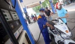 Giá xăng chính thức tăng 620 đồng/lít từ chiều nay